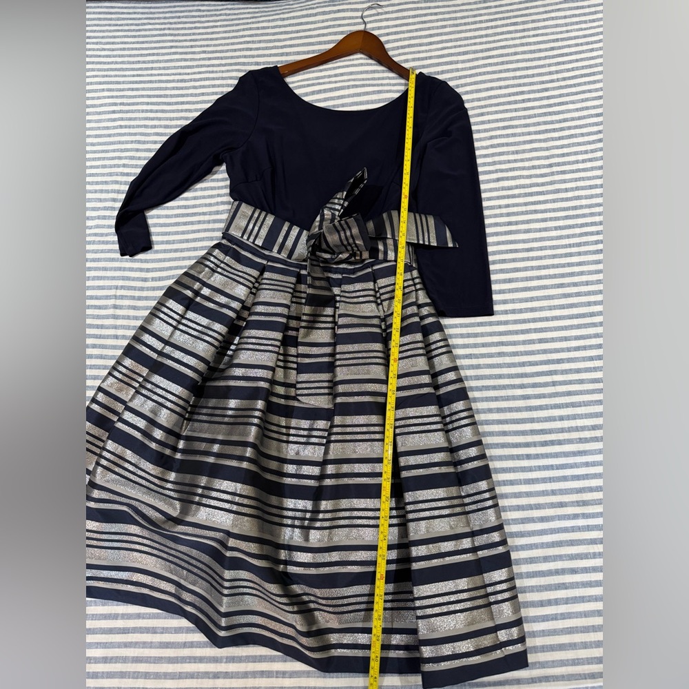 Jessica Howard Navy and Silver Fit & Flare Dress - Picture 7 of 8
